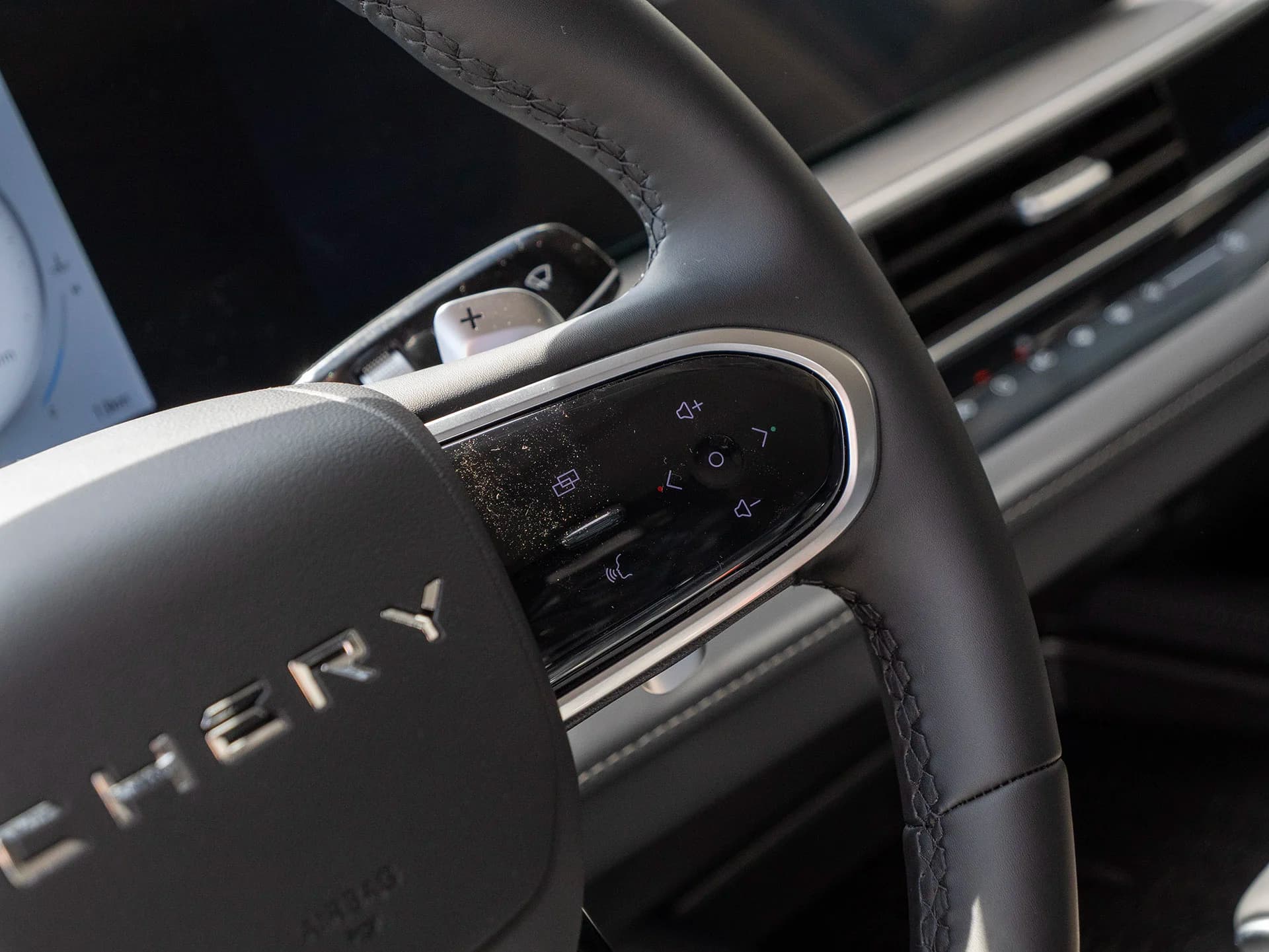 Chery Arrizo 8 26