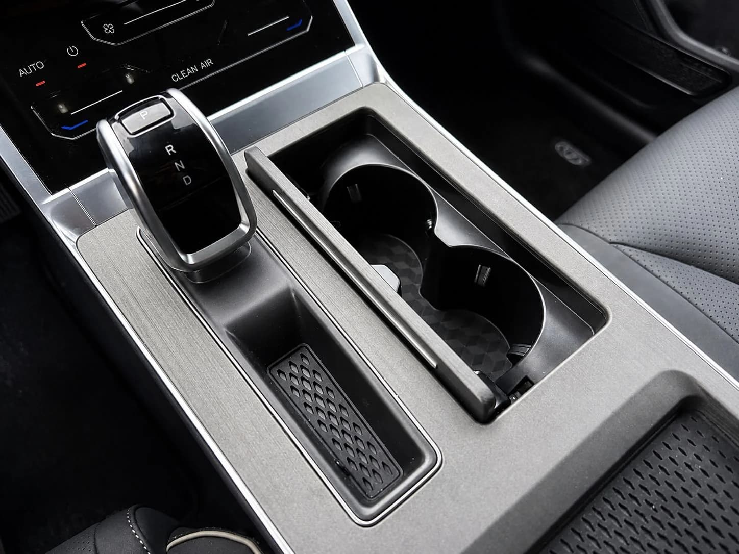 Chery Tiggo 4 PRO Hybrid 15